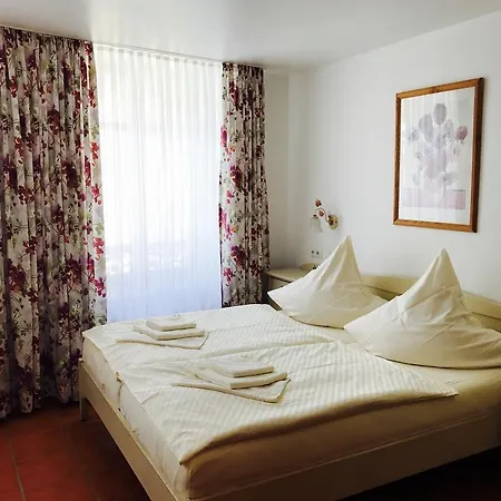 Hotel Ratskeller 2*