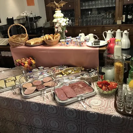 Ratskeller Hotel 2*